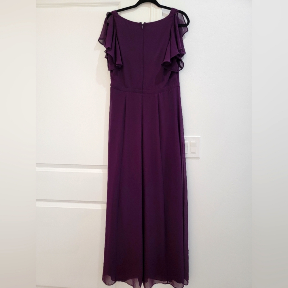Dress - Picture 5 of 5